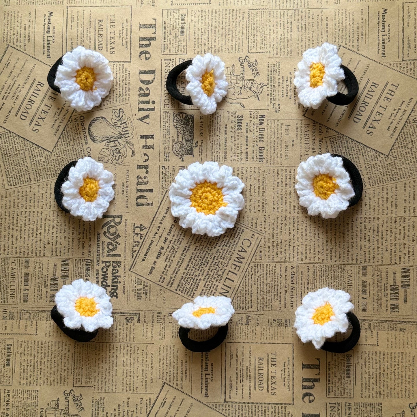 crochet daisy hair-tie