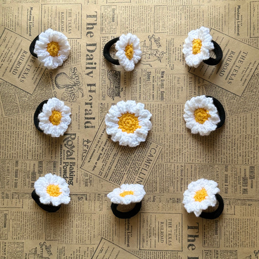crochet daisy hair-tie